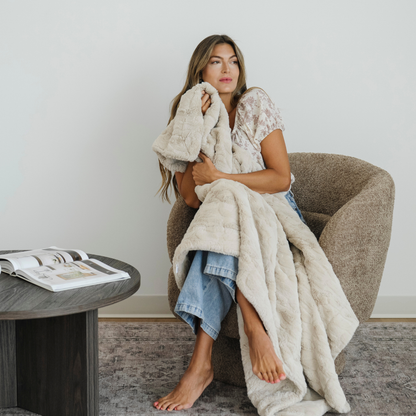 PATTERNED FAUX FUR XL THROW BLANKETS