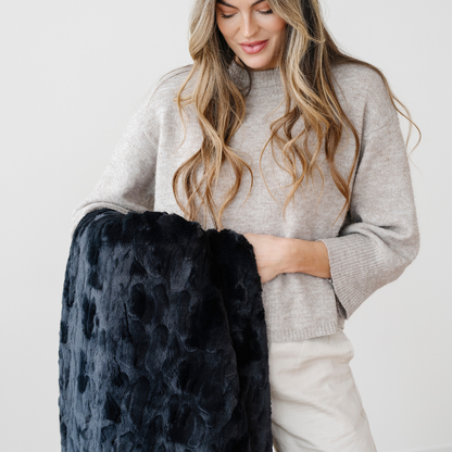 PATTERNED FAUX FUR XL THROW BLANKETS